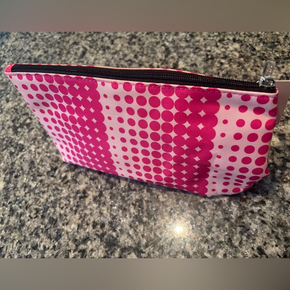 NWT! Clinique Makeup/Cosmetic Bag